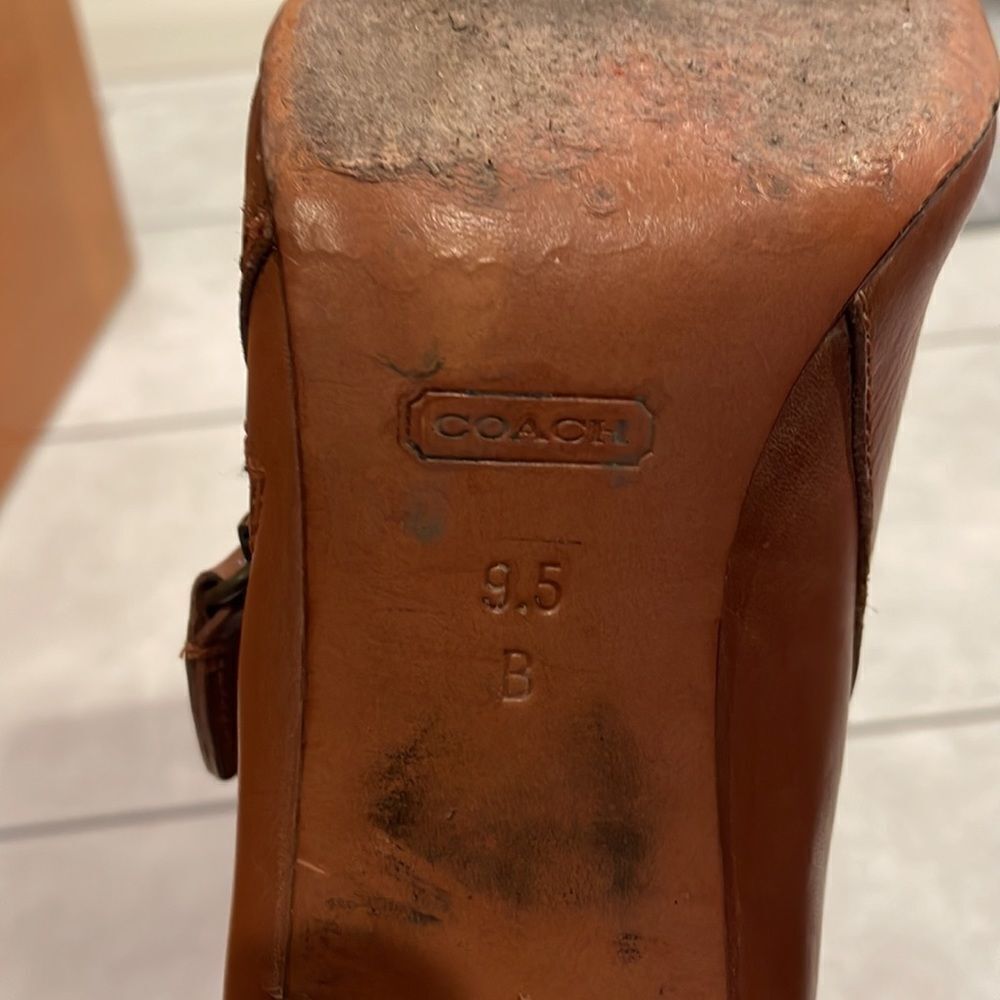 Coach woman’s high heeled booties - Picture 12 of 16